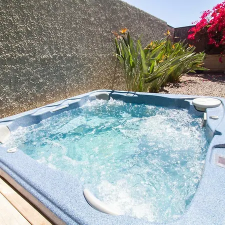 The Treasure - First Line Beach Design With Jacuzzi And Pool Willa La Mareta